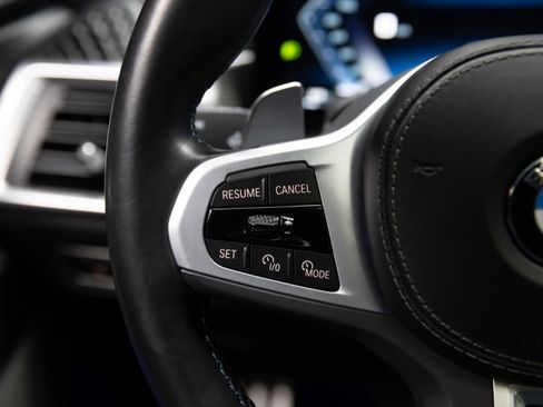 Used 2024 BMW X7 M60i w/ Executive Package image 81