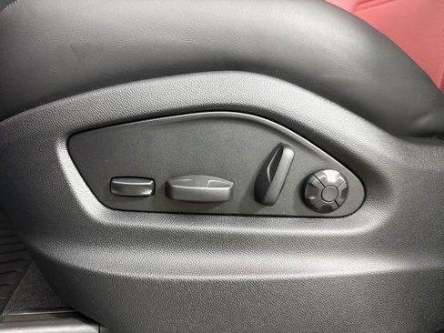 New 2026 Porsche Cayenne Coupe AWD/4WD image 39