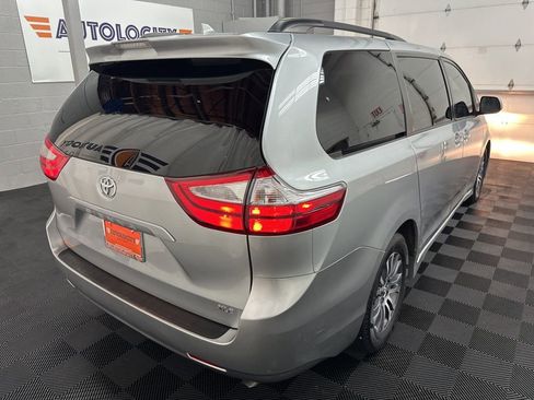 Used 2019 Toyota Sienna XLE FWD image 9