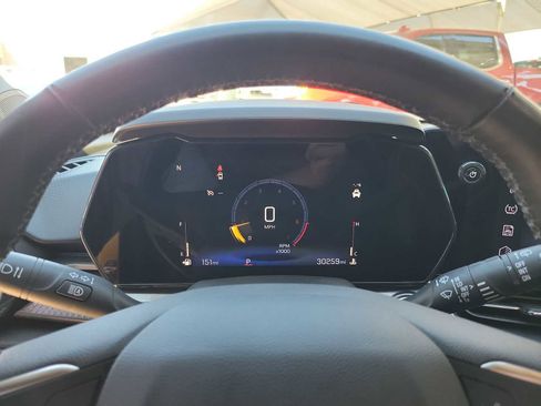 Used 2024 Chevrolet Trax ACTIV w/ Sunroof Package image 18