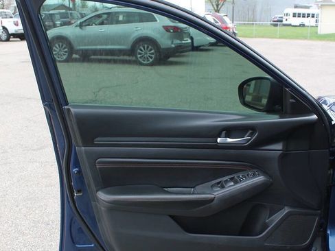 Used 2019 Nissan Altima 2.5 SR image 9