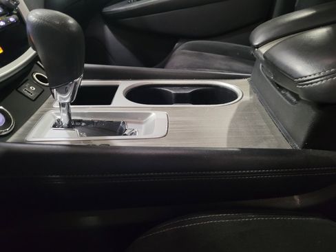 Used 2018 Nissan Murano S AWD/4WD image 26