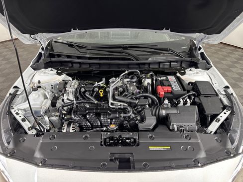 New 2025 Nissan Altima 2.5 SR image 19