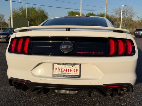 Used 2019 Ford Mustang GT Premium w/ Equipment Group 401A RWD image 31