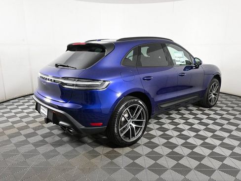 Used 2025 Porsche Macan image 30