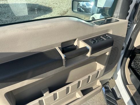Used 2010 Ford F250 XLT RWD image 10