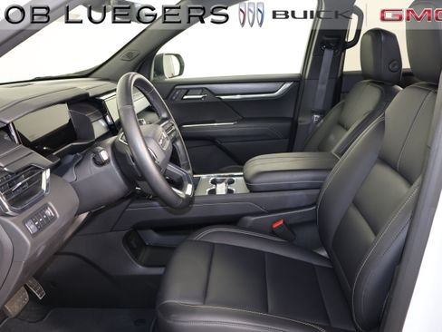 Certified 2026 GMC Acadia Elevation w/ Elevation Premium Package AWD/4WD image 7