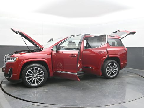 Used 2022 GMC Acadia Denali w/ Denali Ultimate Package AWD/4WD image 41