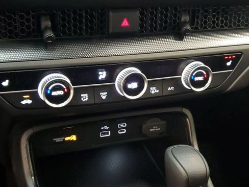 Certified 2024 Honda CR-V EX image 30