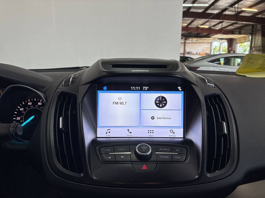 Used 2017 Ford Escape SE w/ Equipment Group 201A AWD/4WD image 15
