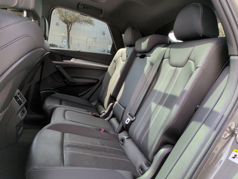 Used 2023 Audi Q5 2.0T Premium Plus w/ Premium Plus Package image 32