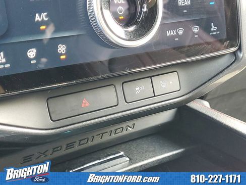 Used 2022 Ford Expedition Limited AWD/4WD image 28