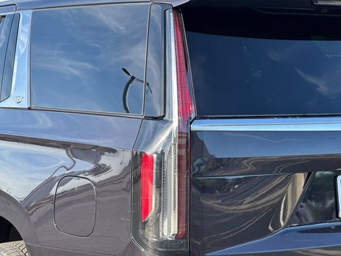 Certified 2024 Cadillac Escalade Premium Luxury Platinum AWD/4WD image 50