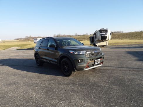 Used 2024 Ford Explorer Timberline w/ Timberline Technology Package image 4