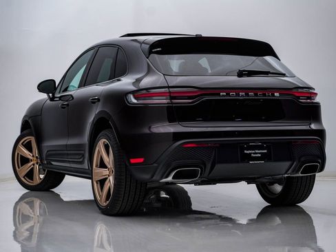 New 2026 Porsche Macan AWD/4WD image 3