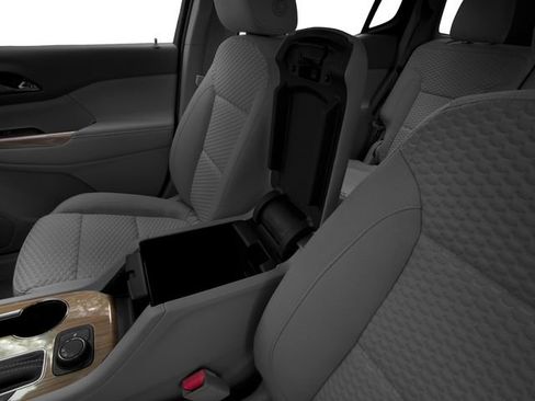 Used 2017 GMC Acadia SLT FWD image 16