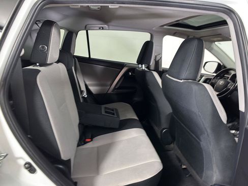 Used 2017 Toyota RAV4 XLE w/ Convenience Package AWD/4WD image 16
