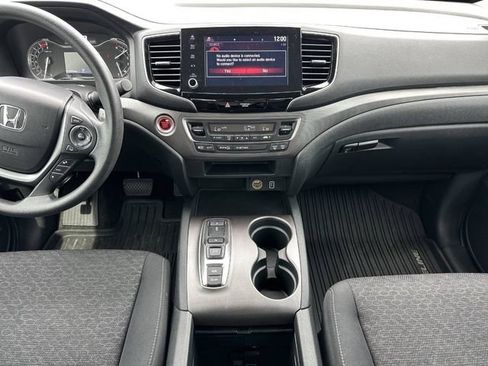 Used 2023 Honda Ridgeline Sport image 12