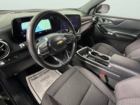 Certified 2025 Chevrolet Equinox LT w/ Safety and Technology Package FWD image 18