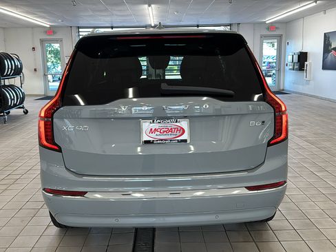 New 2026 Volvo XC90 B6 Plus w/ Protection Package Premier AWD/4WD image 6