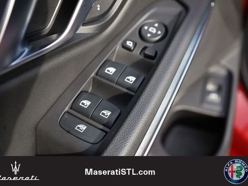 Used 2023 BMW 330i xDrive Sedan w/ Driving Assistance Package AWD/4WD image 14