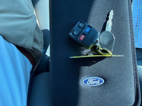 Used 2007 Ford Focus S FWD image 22