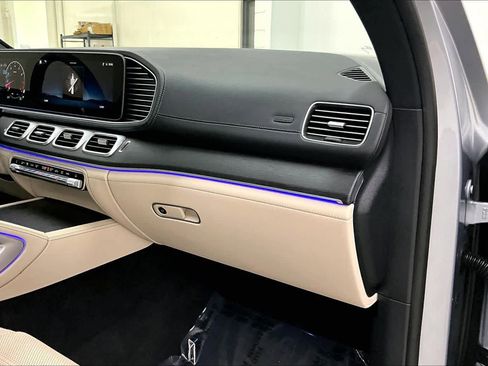 Certified 2026 Mercedes-Benz GLS 580 4MATIC image 19