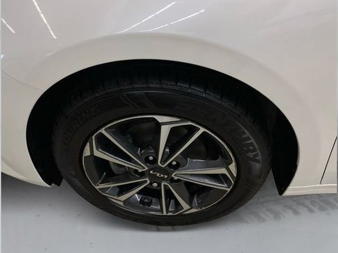 Used 2023 Kia Forte LXS w/ LXS Technology Package FWD image 19