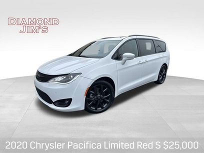 Used 2020 Chrysler Pacifica Limited w/ Quick Order Package 27H Red S