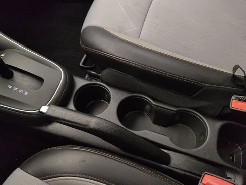 Used 2019 Chevrolet Trax LT w/ Sun & Sound Package image 26