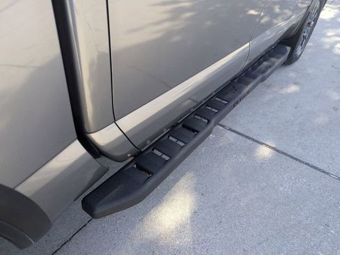 Used 2021 Nissan Titan PRO-4X w/ Pro-4x Convenience Package image 30