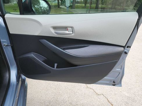 Used 2020 Toyota Corolla LE w/ LE Premium Package FWD image 30