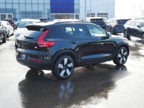 Certified 2023 Volvo XC40 Recharge Ultimate image 7