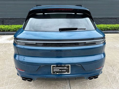 Certified 2025 Porsche Cayenne GTS AWD/4WD image 13