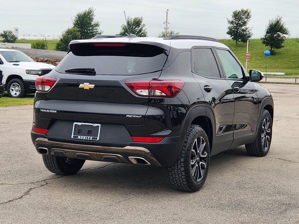 Used 2023 Chevrolet TrailBlazer ACTIV FWD image 5