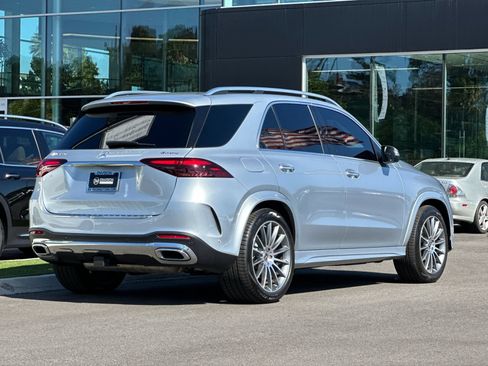 Used 2024 Mercedes-Benz GLE 450 4MATIC image 3