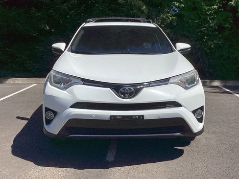 Used 2017 Toyota RAV4 XLE AWD/4WD image 19