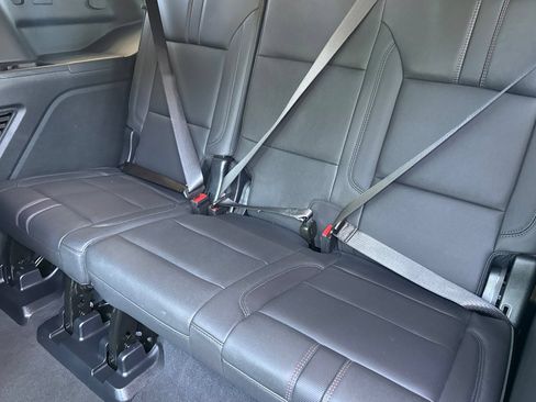 Used 2025 Chevrolet Tahoe RST w/ Comfort Package AWD/4WD image 24