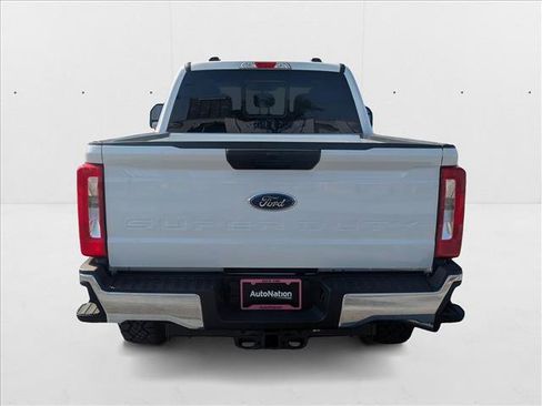 New 2026 Ford F250 XL w/ XL Chrome Package image 7