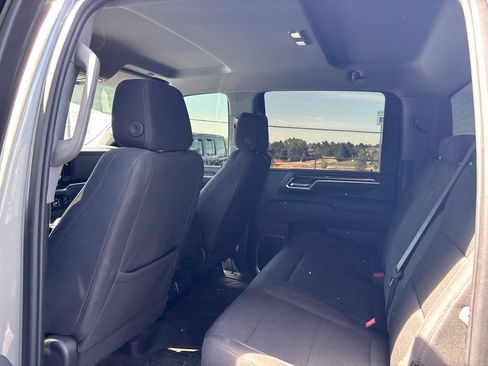 Used 2025 Chevrolet Silverado 2500 LT w/ Convenience Package AWD/4WD image 8