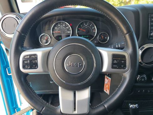 Used 2017 Jeep Wrangler Unlimited Sahara w/ Quick Order Package 24E Chief AWD/4WD image 18