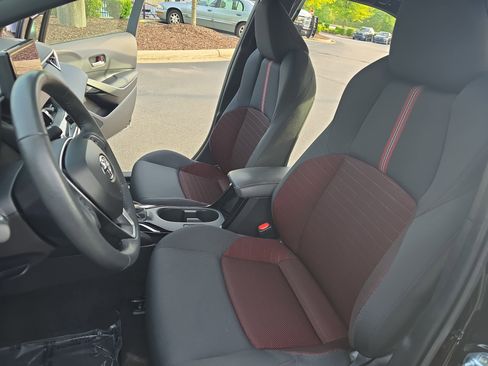 Used 2024 Toyota Corolla Sedan w/ SE Convenience Package FWD image 14