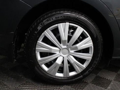 Used 2019 Subaru Impreza 2.0i image 5