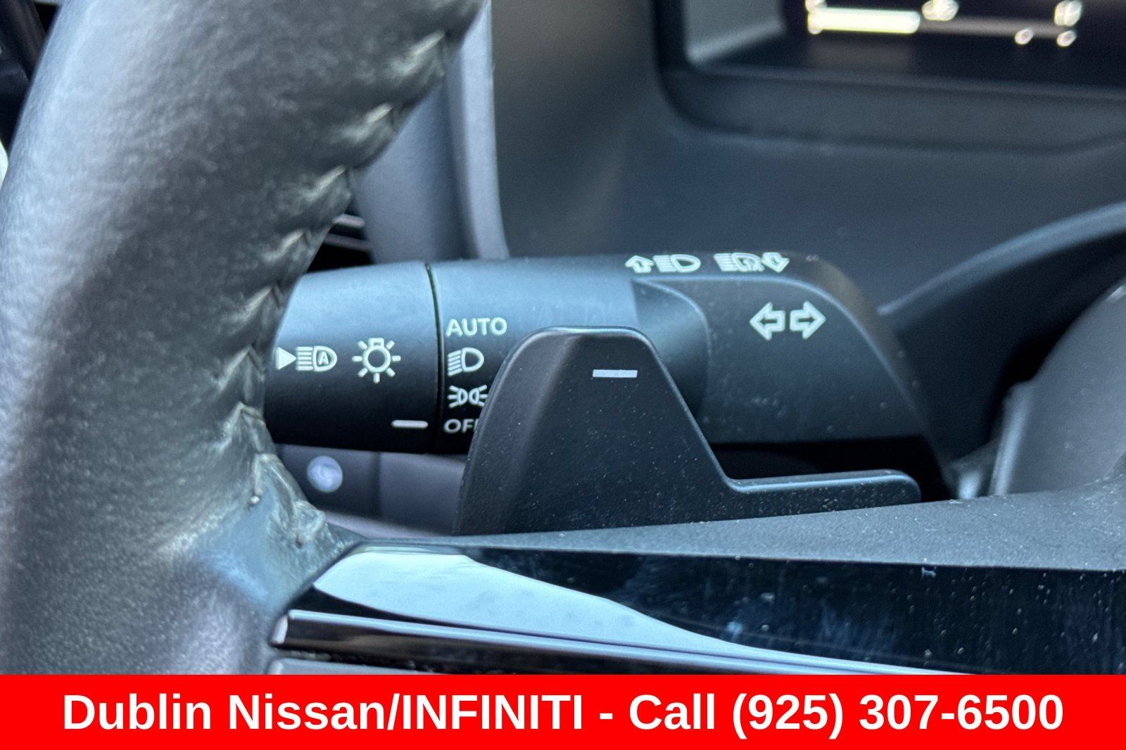Used 2024 Nissan Rogue SL AWD/4WD image 38