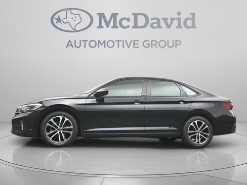 Used 2024 Volkswagen Jetta Sport FWD image 31