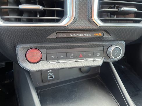 Used 2025 Ford Mustang Premium RWD image 26