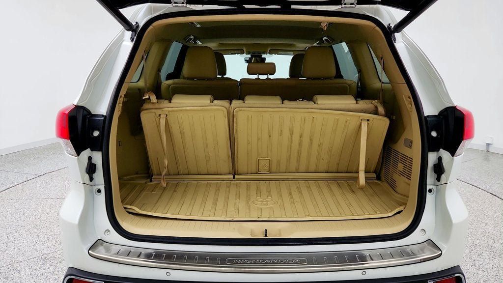 Used 2019 Toyota Highlander Limited AWD/4WD image 22