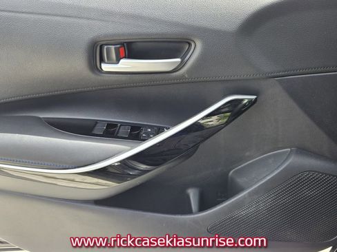 Used 2020 Toyota Corolla XSE FWD image 33