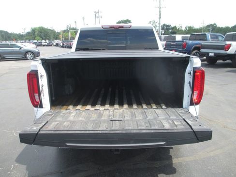 Used 2024 GMC Sierra 1500 Denali AWD/4WD image 9
