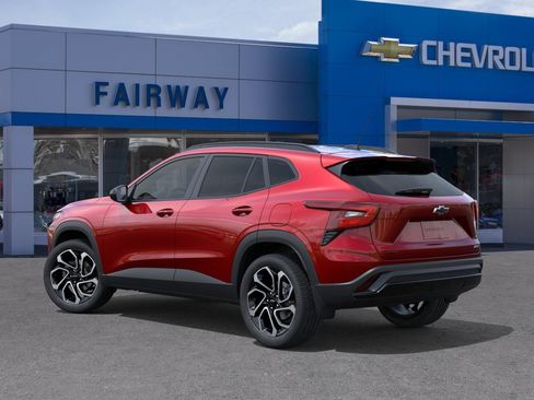 New 2026 Chevrolet Trax RS w/ Driver Confidence Package FWD image 3